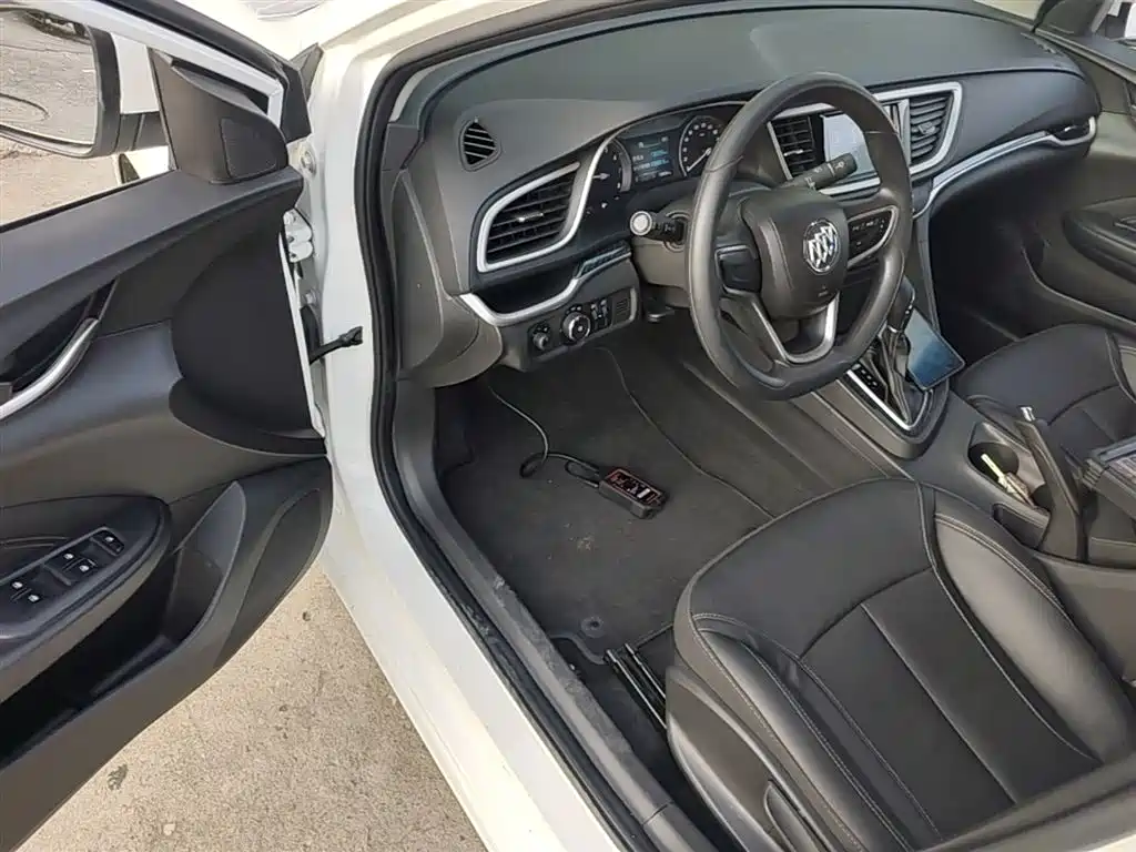 Buick Excelle 2016 — фото 16