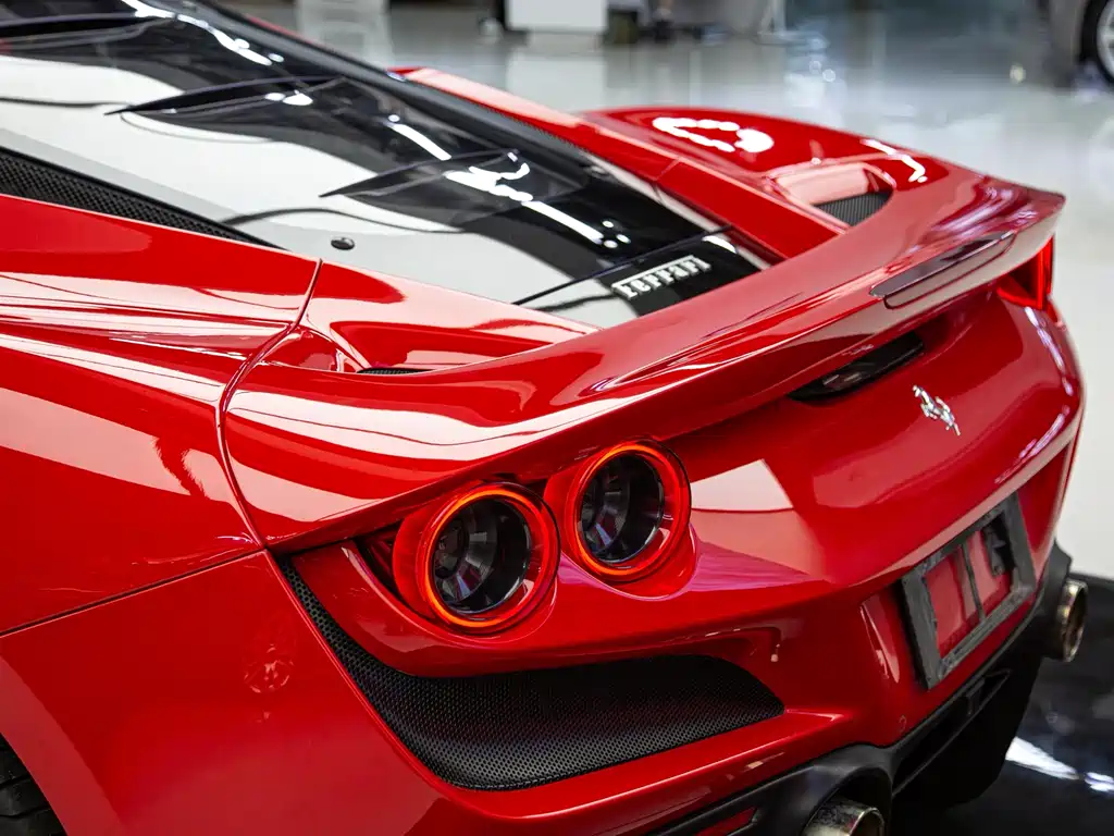 Ferrari F8 2022 — фото 13