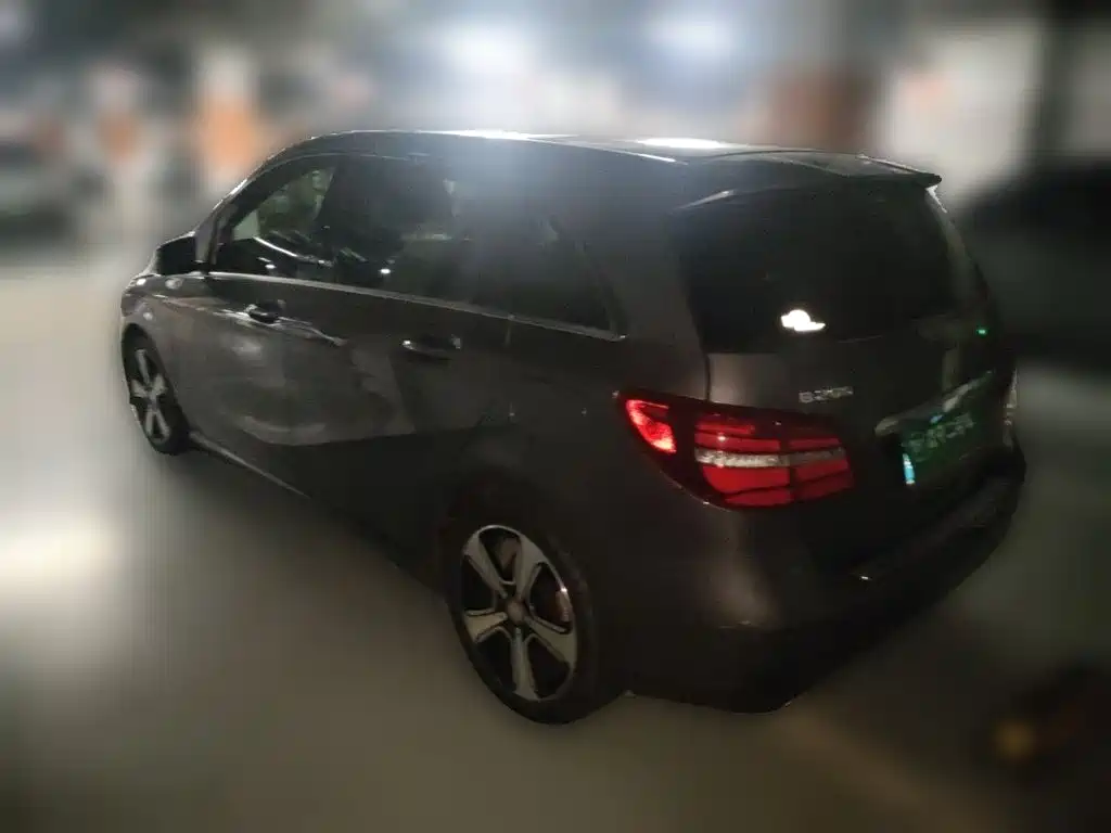 Mercedes-Benz B-Class 2017 — фото 4