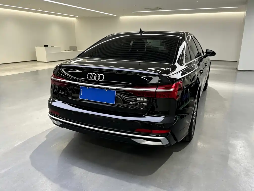 Audi A6L 2025 — фото 14