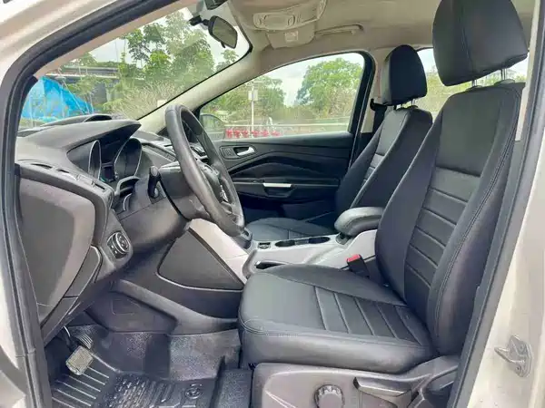 Ford Kuga 2014