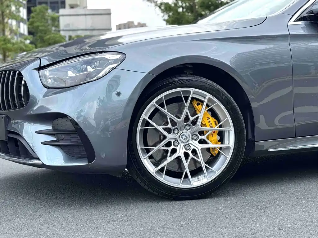 Mercedes-Benz E-Class 2021