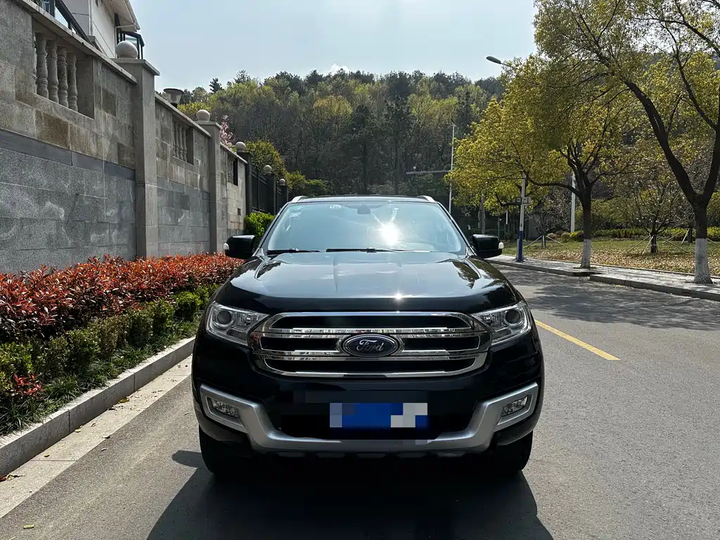 Ford Everest 2019 — фото 2