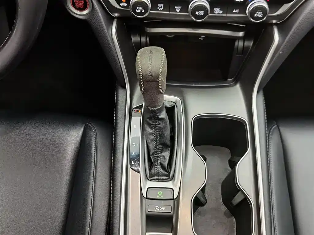 Honda Accord 2021 — фото 13