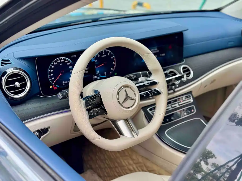Mercedes-Benz E-Class 2021