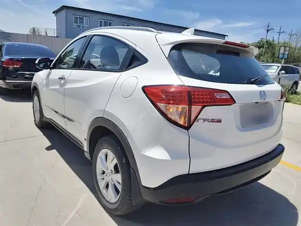 Honda Vezel 2015