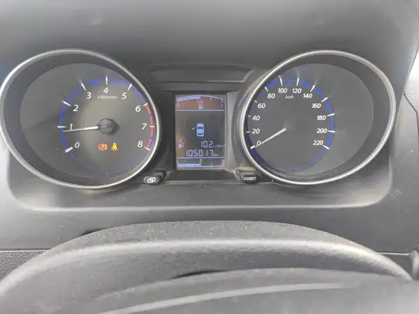 Dongfeng Jingyi X5 2015