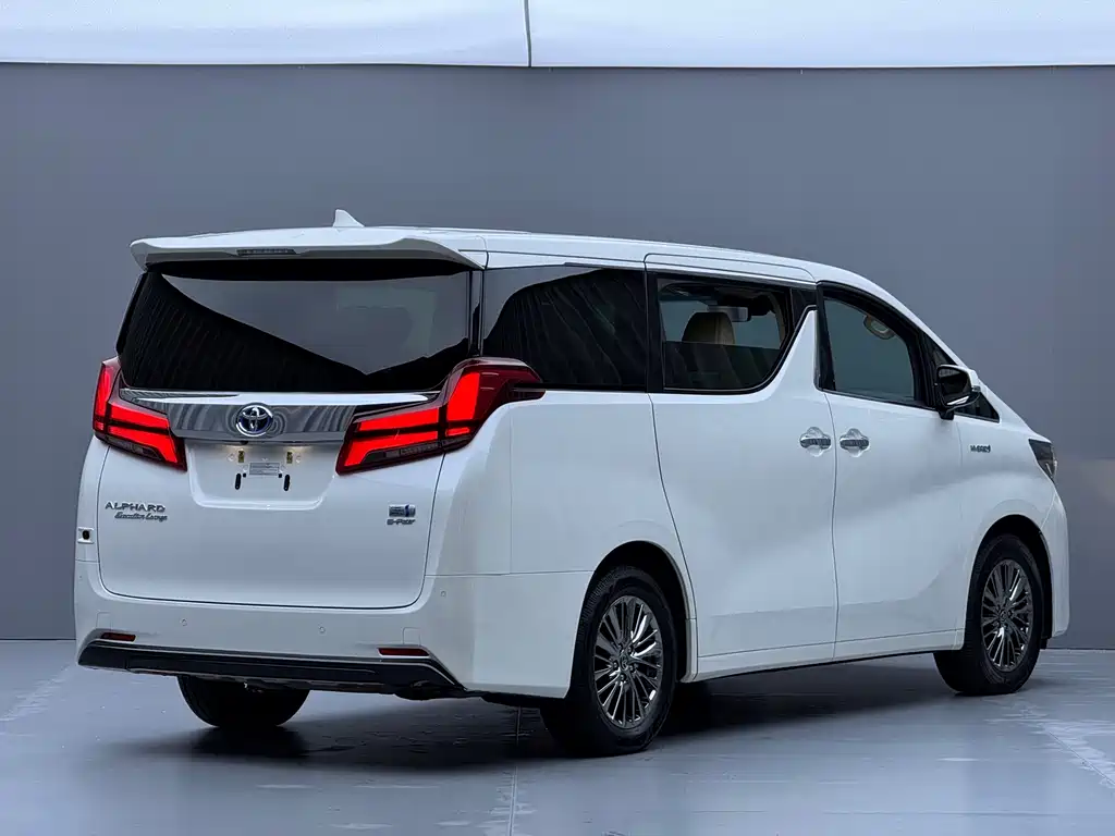 Toyota Alphard 2020 — фото 5