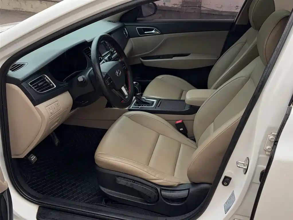 Hyundai Mistra 2015 — фото 15