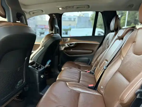 Volvo XC90 Plug-In Hybrid 2018