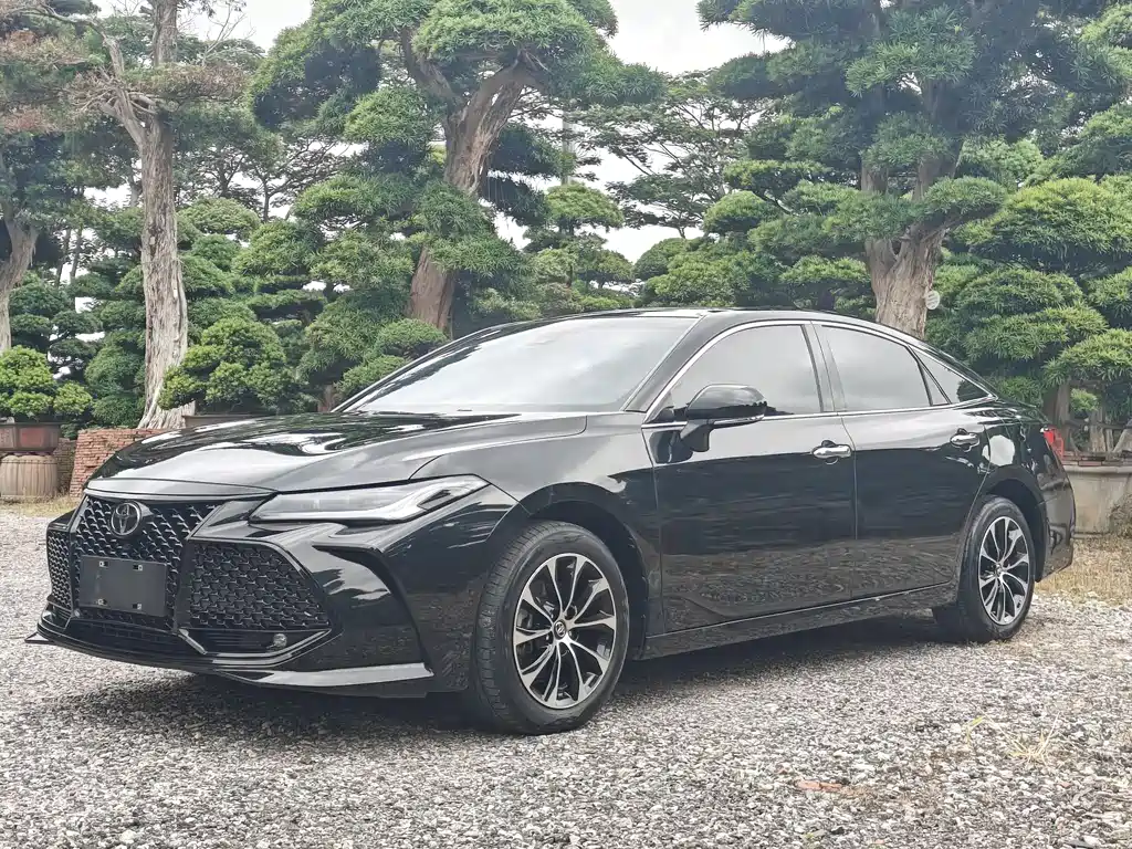 Toyota Avalon 2022 — фото 1