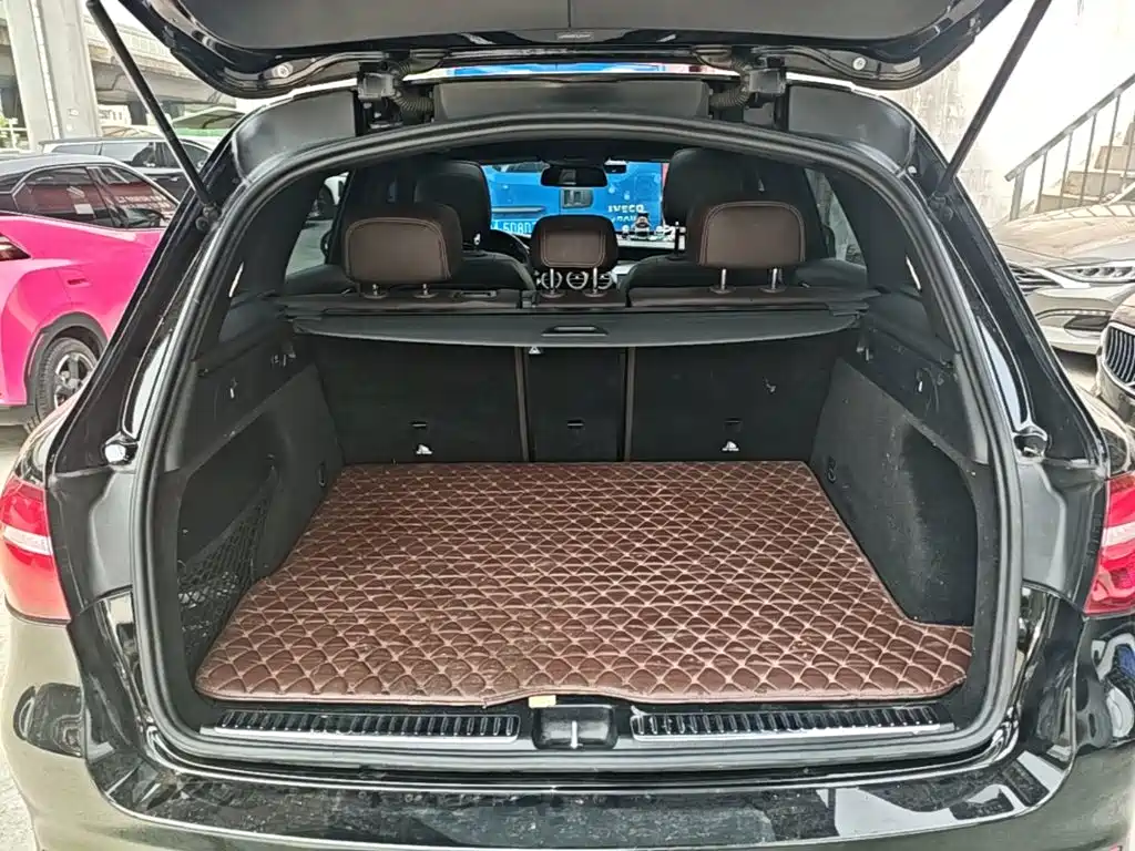Mercedes-Benz GLC 2018 — фото 15
