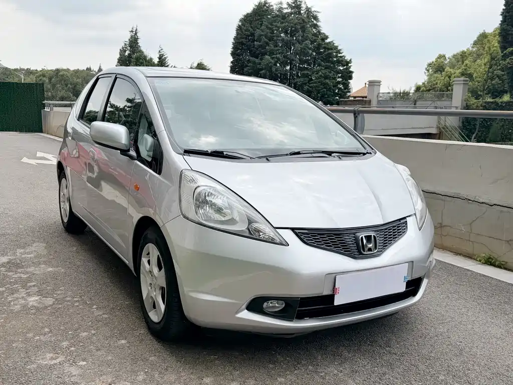 Honda Fit 2010 — фото 3