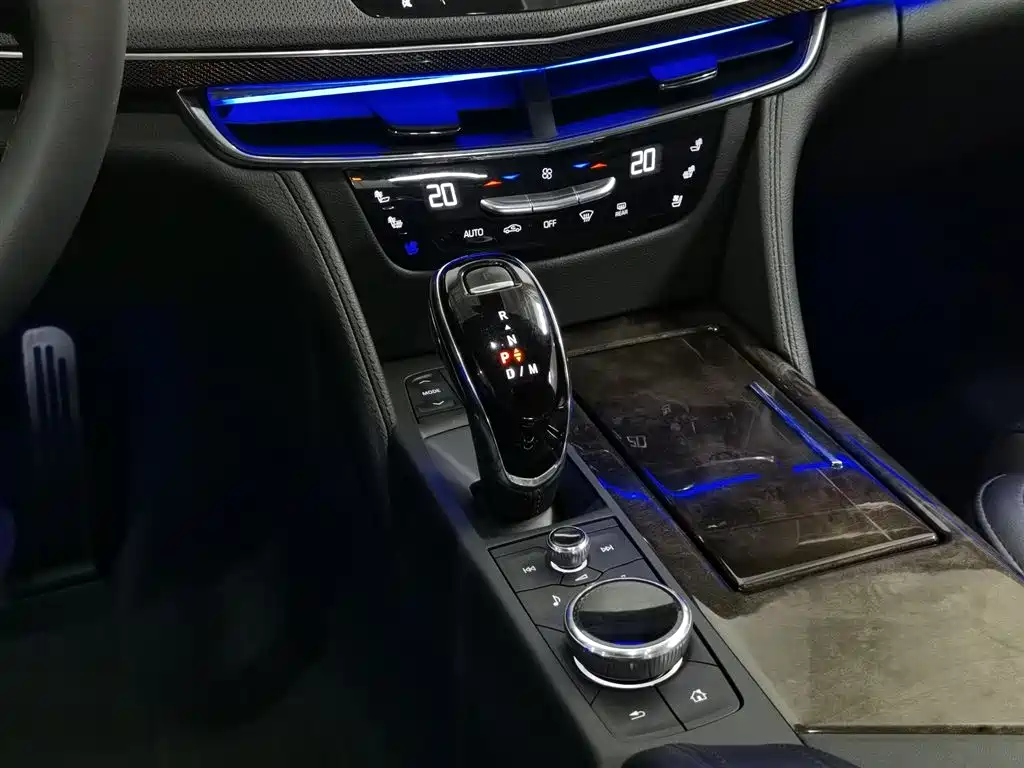 Cadillac CT6 2021 — фото 13