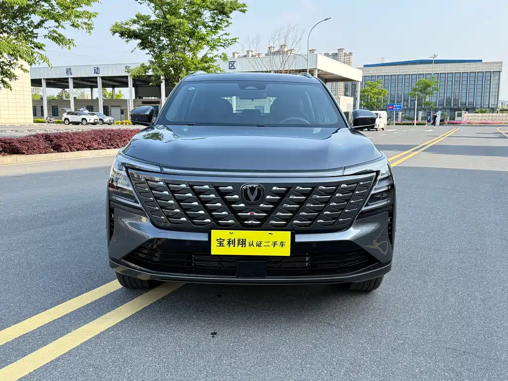 Changan CS75 PLUS 2025 — фото 2