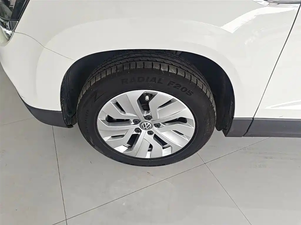 Volkswagen Tharu 2019 — фото 23