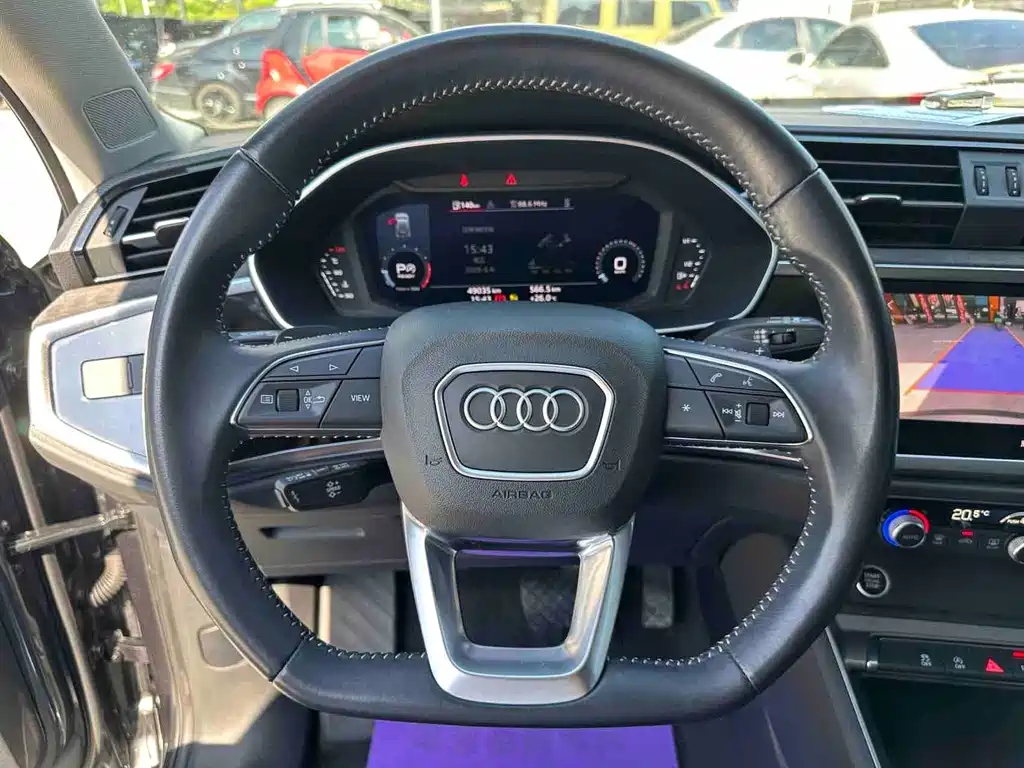 Audi Q3 2022 — фото 11