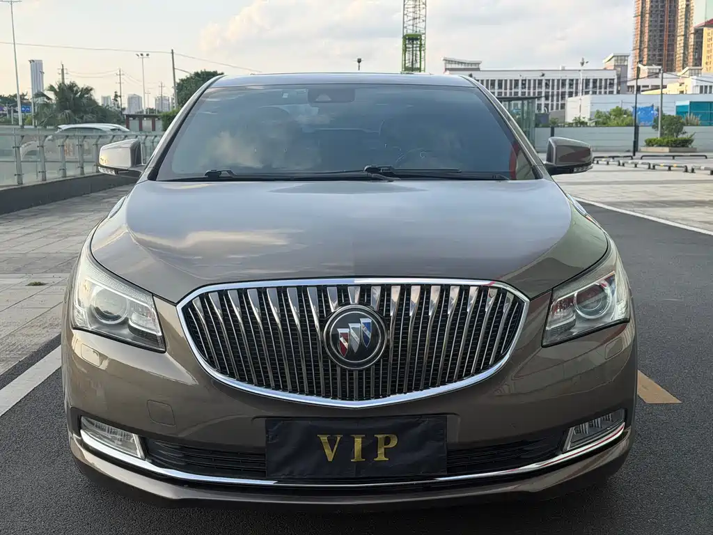 Buick LaCrosse 2015 — фото 2