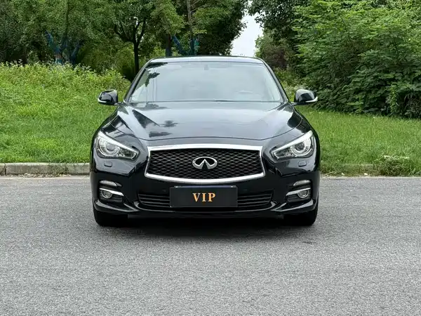 Infiniti Q50L 2015