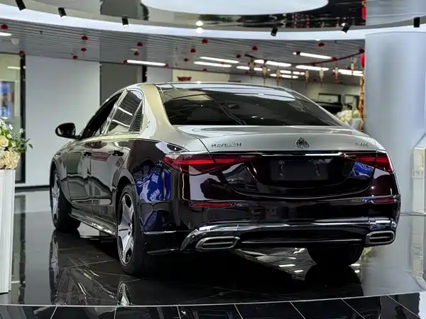Mercedes-Benz S-Class 2010
