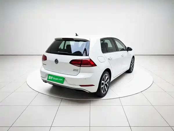 Volkswagen Golf 2020