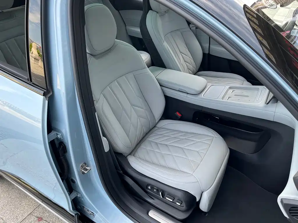 NIO ES6 2025 — фото 20