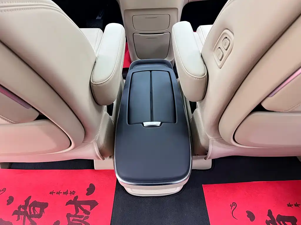 Buick GL8 New Energy 2025 — фото 20