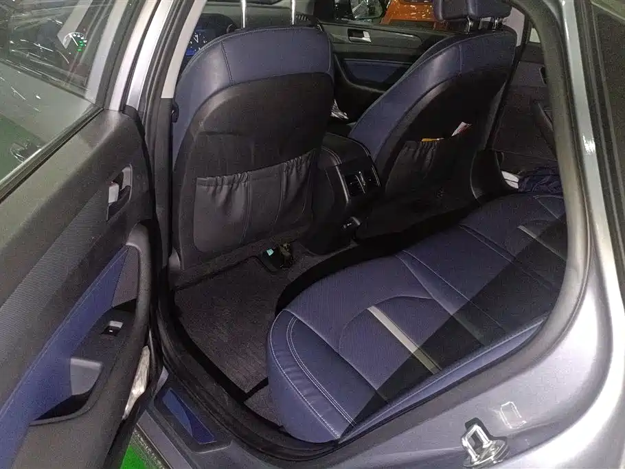 Hyundai Sonata 2016 — фото 11