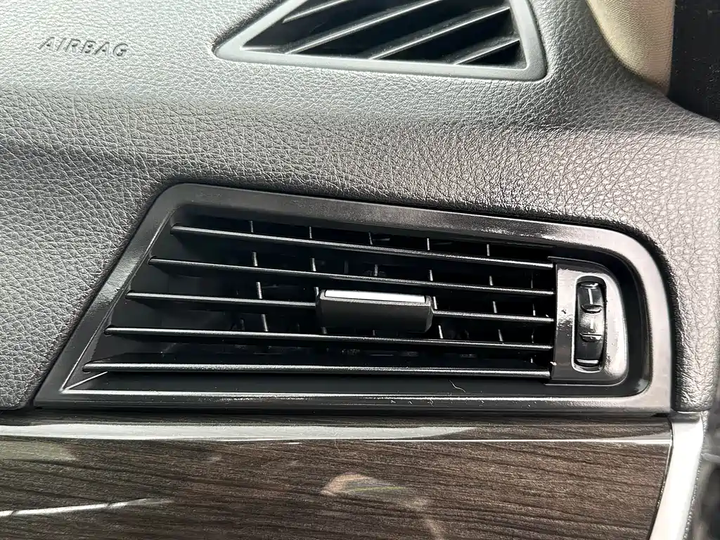 BMW 5 Series 2015 — фото 8