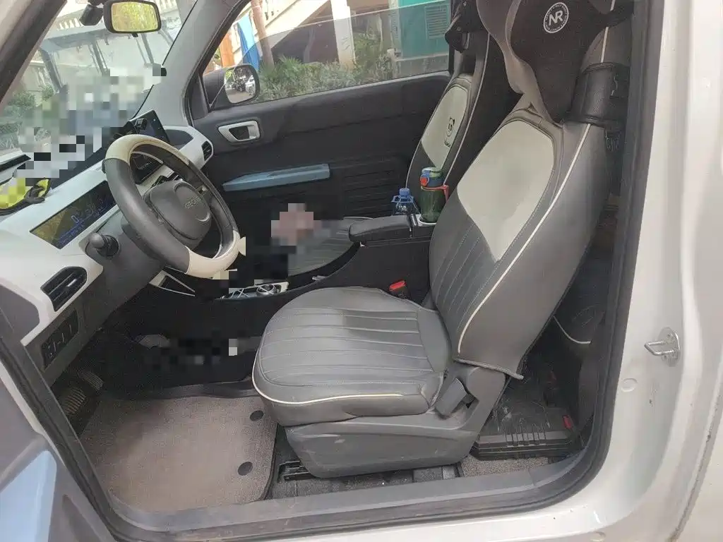 Geely Galaxy Panda 2025 — фото 16