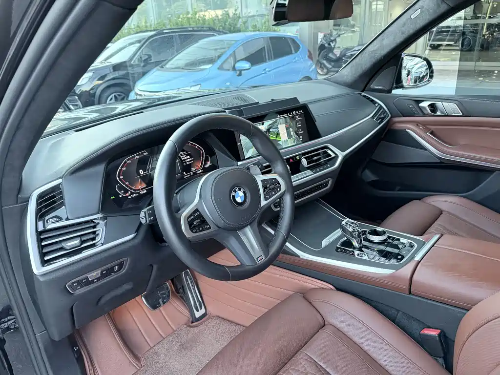 BMW X7 2022 — фото 6