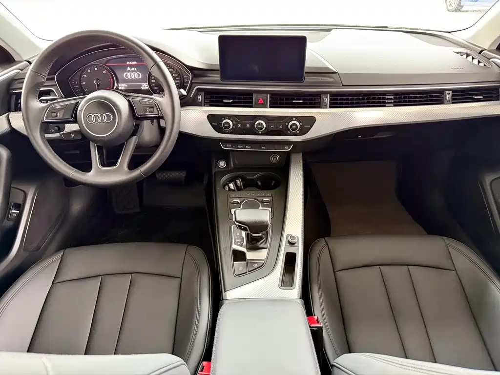 Audi A4L 2017