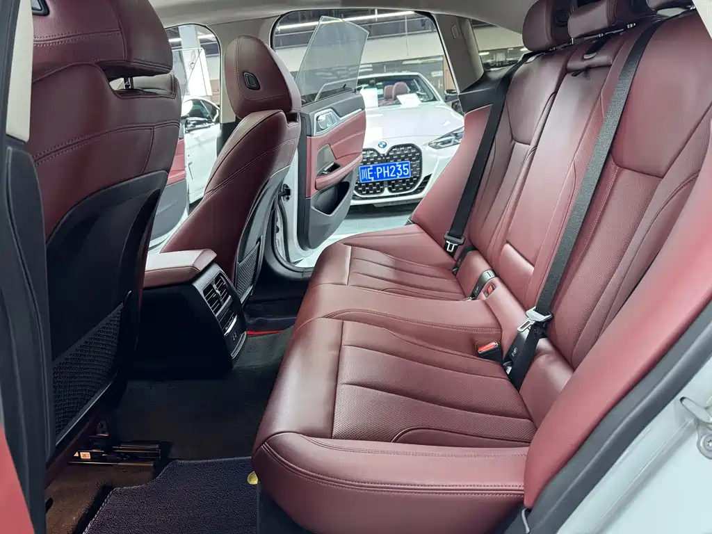 BMW 4 Series 2022 — фото 14