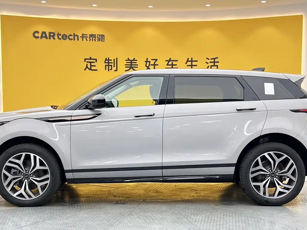 Land Rover Evoque — фото 27