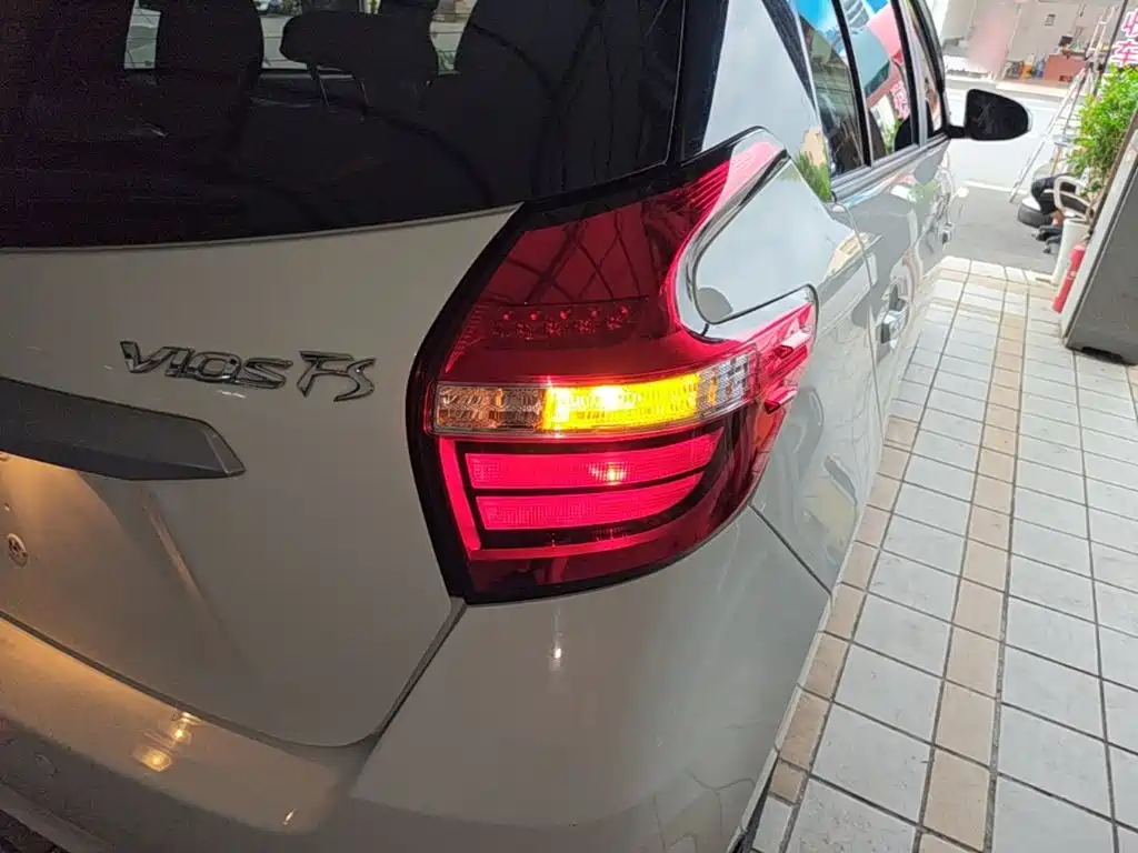 Toyota Vios FS 2020 — фото 8