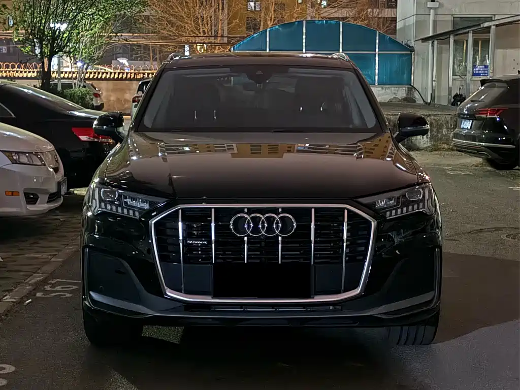 Audi Q7 2024 — фото 2