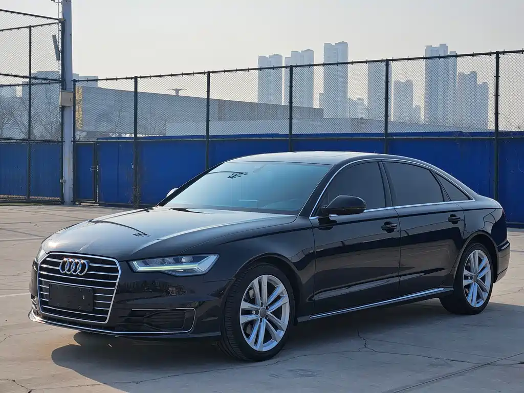Audi A6L 2018 — фото 1