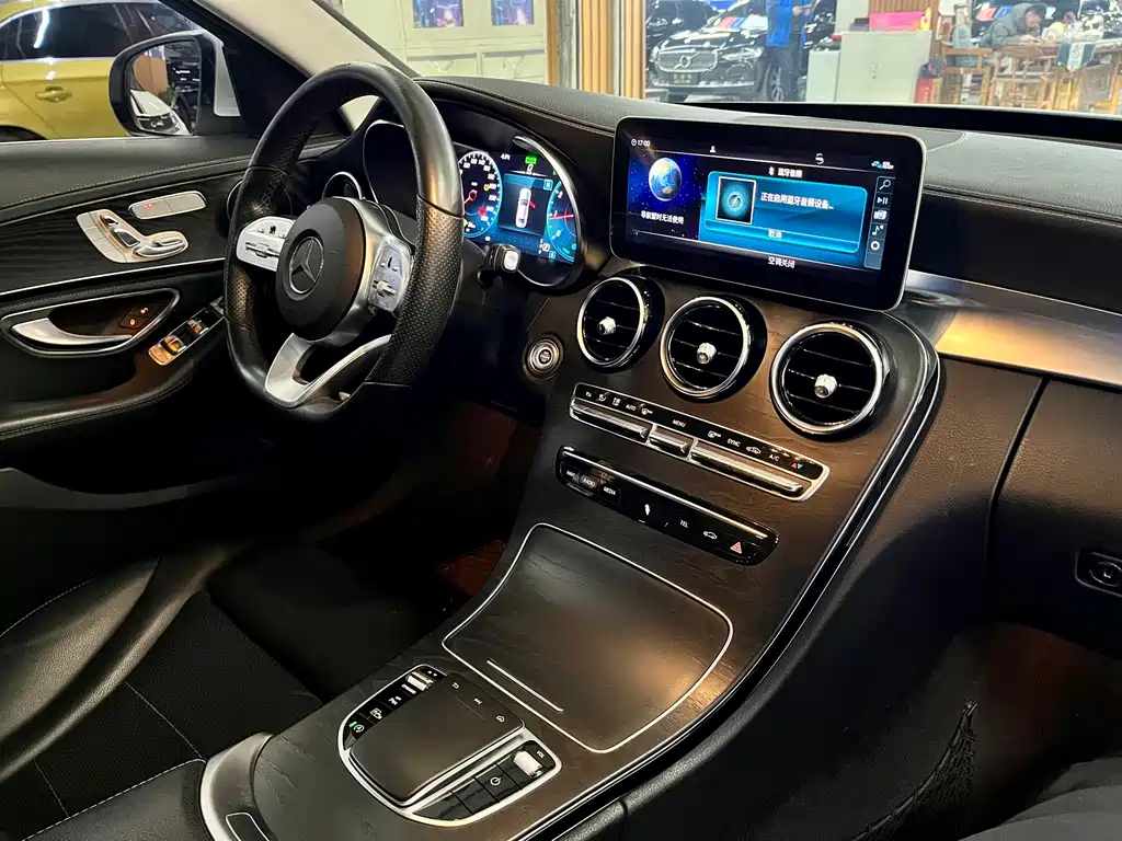 Mercedes-Benz C-Class 2020 — фото 14