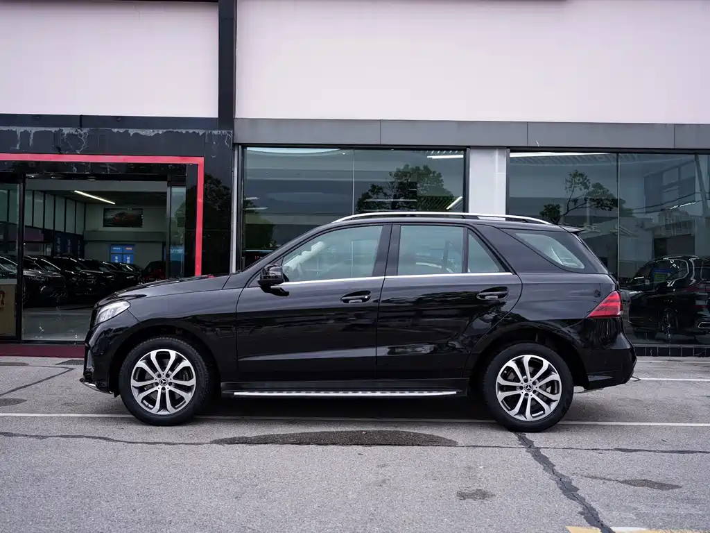 Mercedes-Benz GLE 2017