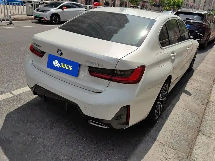 BMW 3 Series 2024