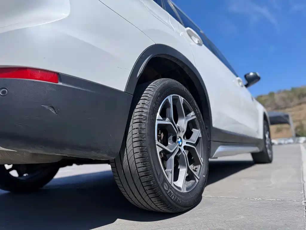 BMW X1 2021 — фото 16