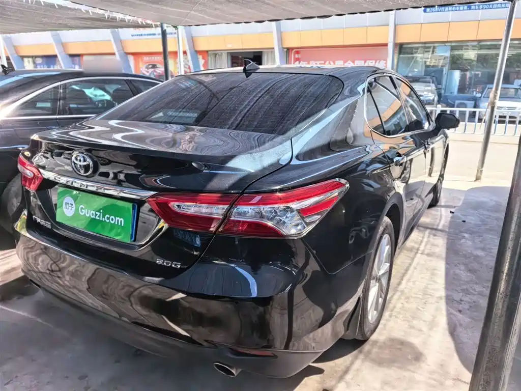 Toyota Camry 2022 — фото 14
