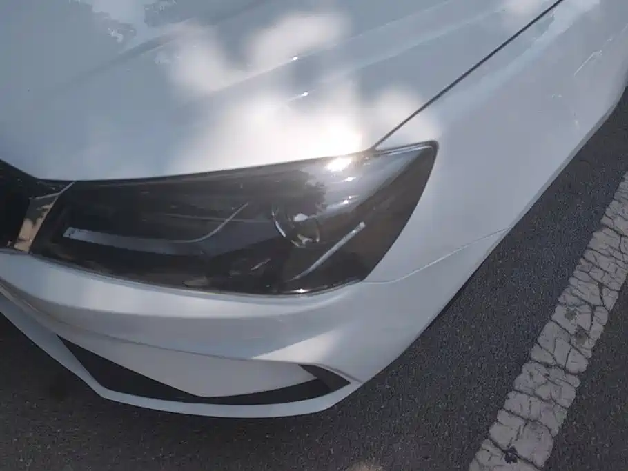 Geely Emgrand 2021