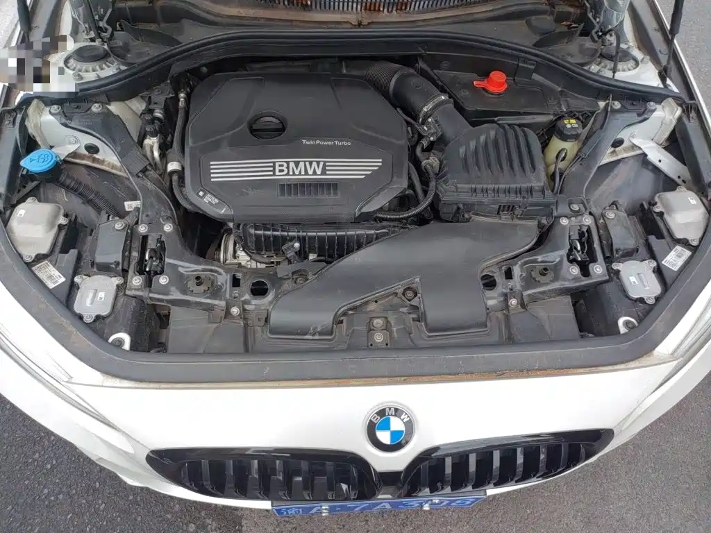 BMW 1 Series 2022 — фото 16