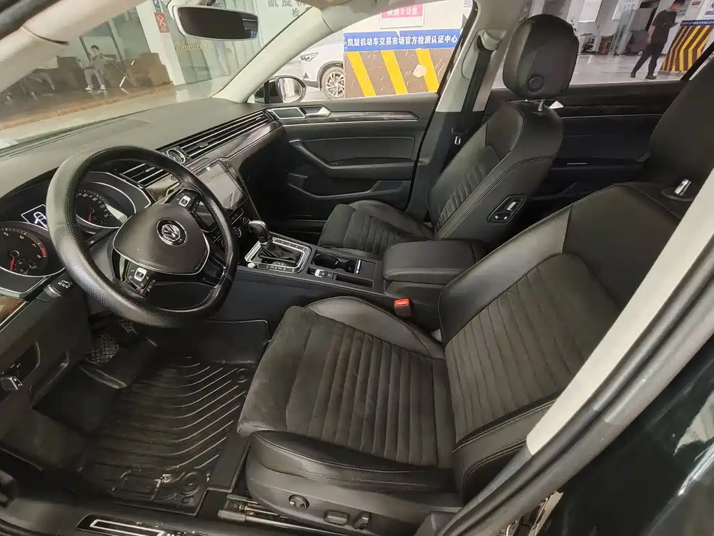 Volkswagen Magotan 2016
