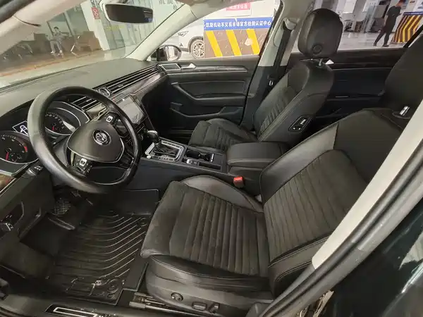 Volkswagen Magotan 2016