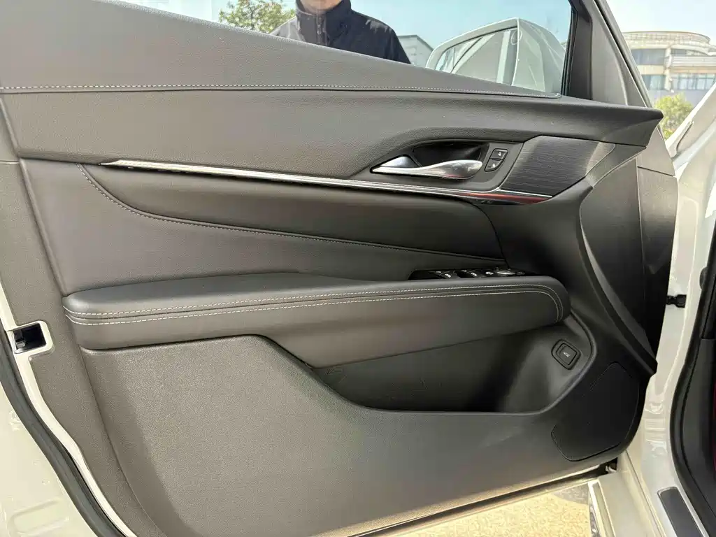 Cadillac CT4 2020 — фото 10