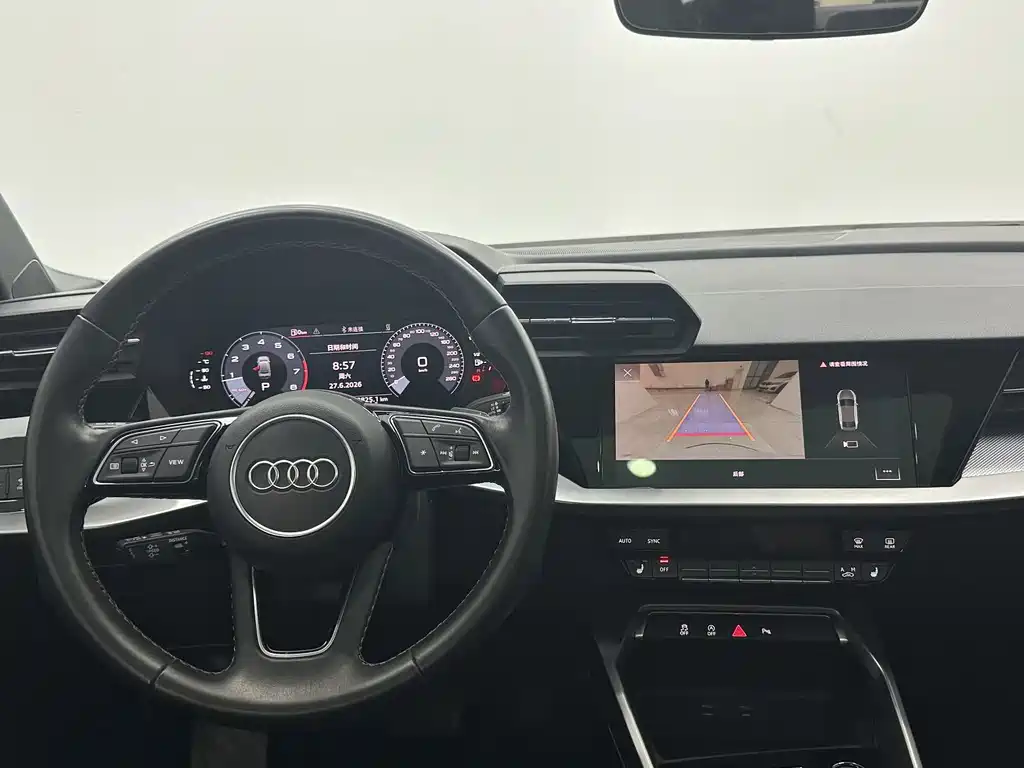 Audi A3 2023 — фото 11