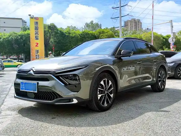 Citroën Versailles C5 X 2024