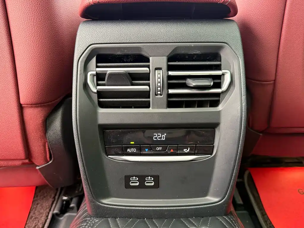 BMW i3 2024 — фото 10